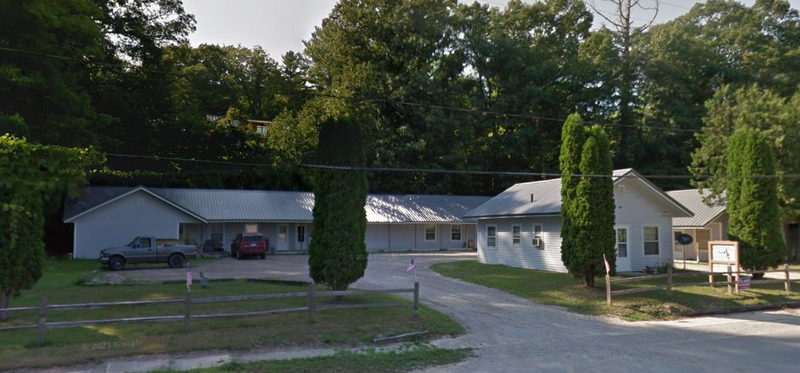 Topinabee Motel (Topinabee Apartments) - Street View (newer photo)